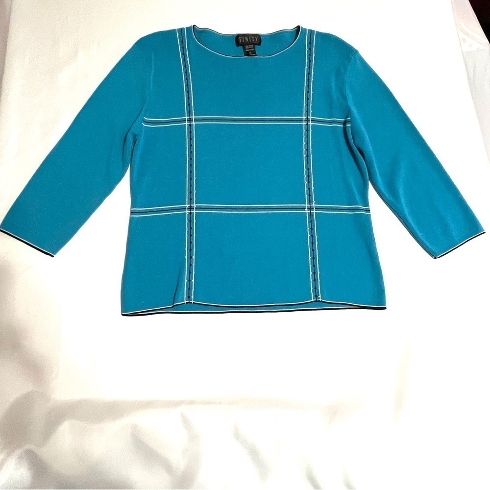 Finity sweater